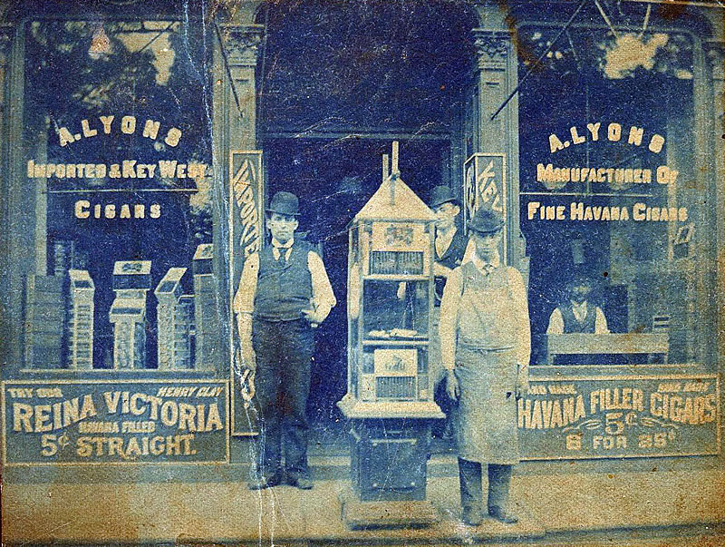 A. Lyons Cigars
304 Market Street
Abraham Lyons is on the left
Photo from Catherine Giesbrecht
