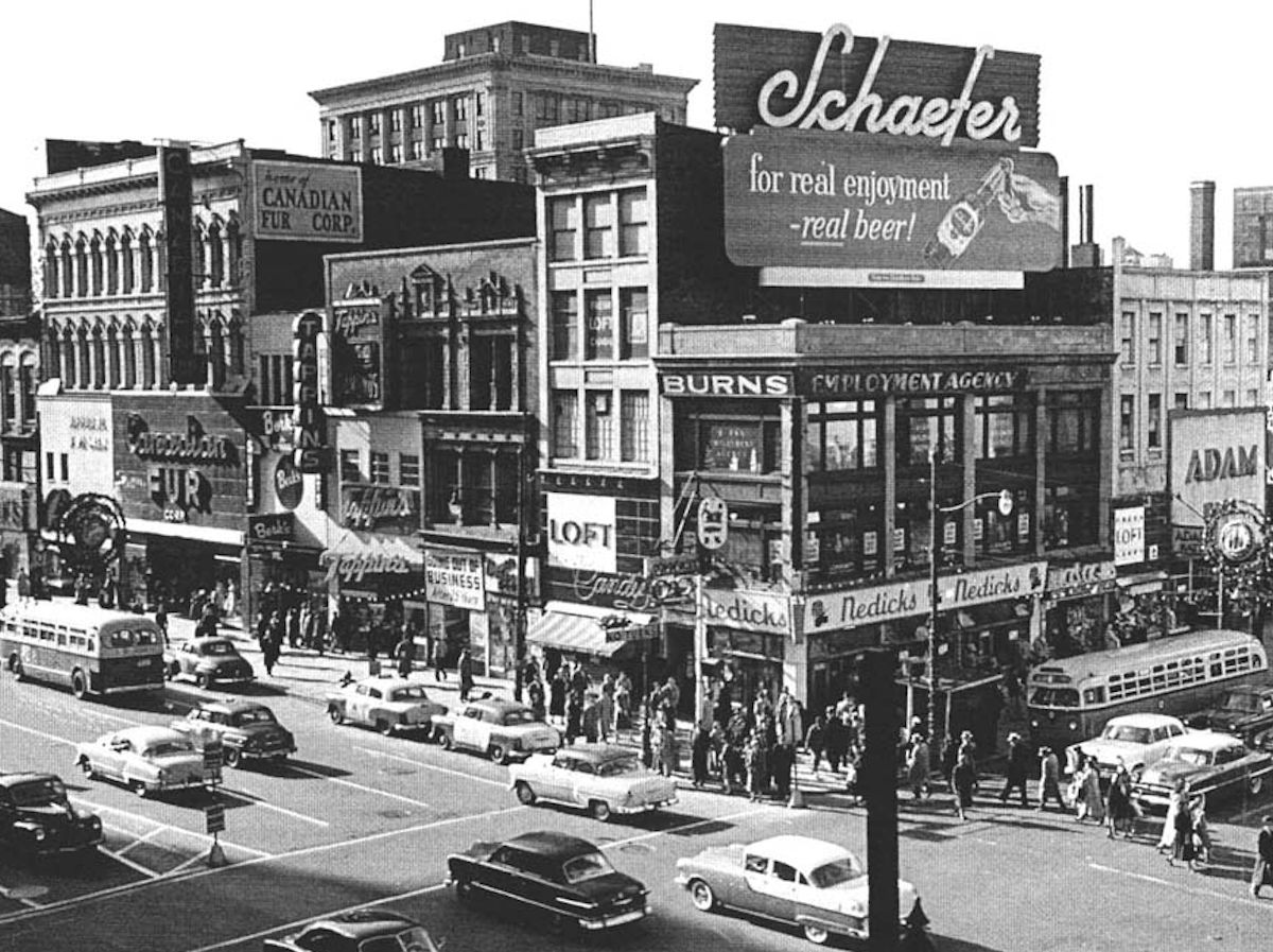 Broad Street south of Market Street
1955
Photo from the Newark Public Library
