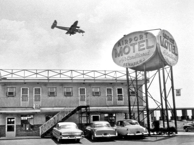 city airport motel detroit