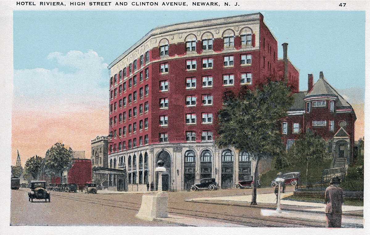1920
Large Format

Postcard
