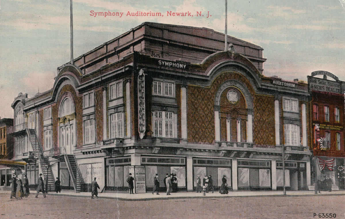 Symphony Auditorium
Large Format

Postcard
