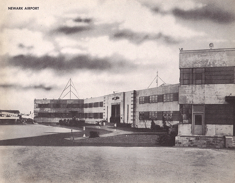 Administration Building
Jumbo Postcard
