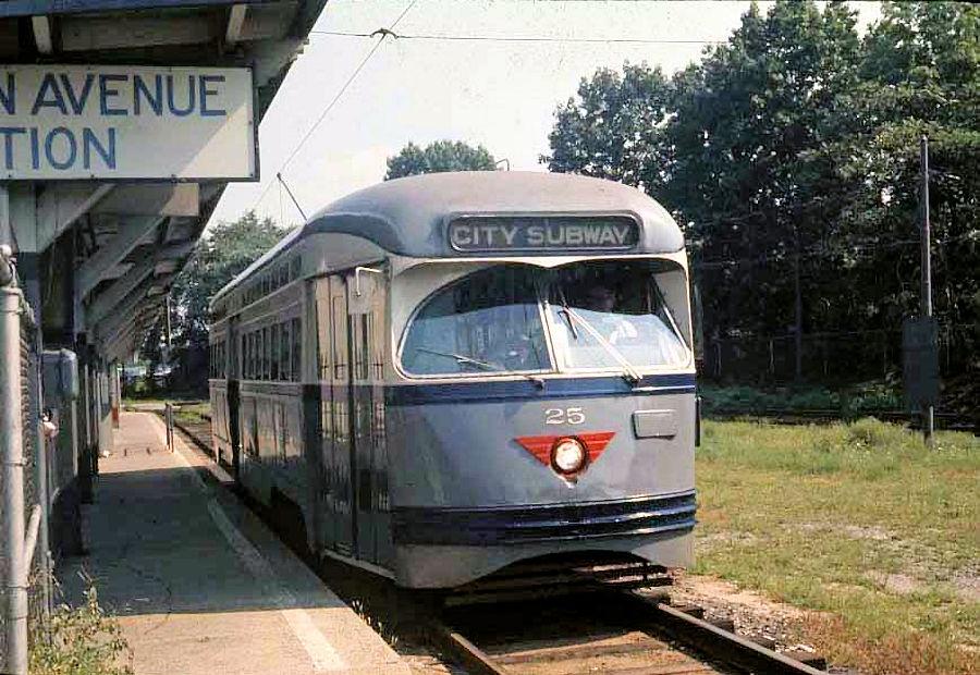 Car 25
