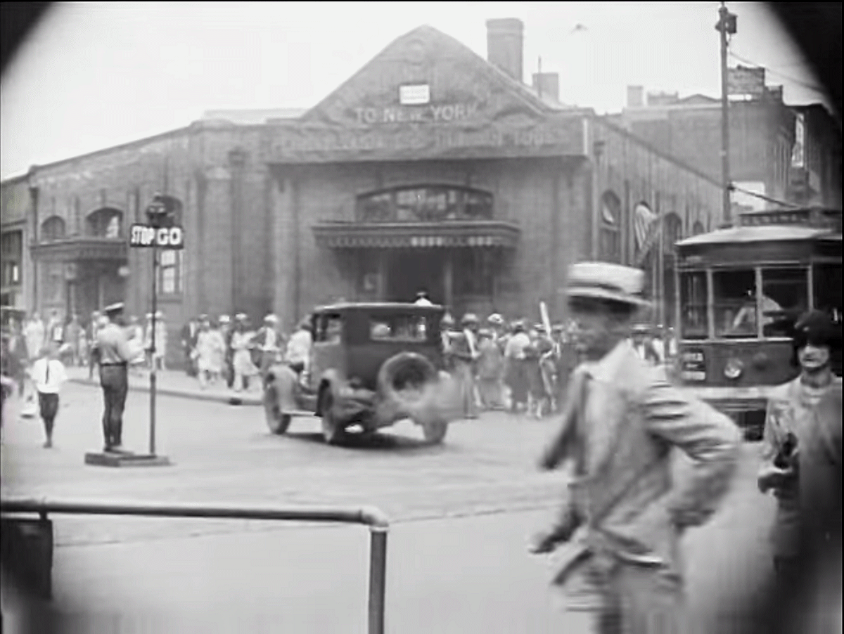 1926
From "Sightseeing in Newark 1926 Part 1"
