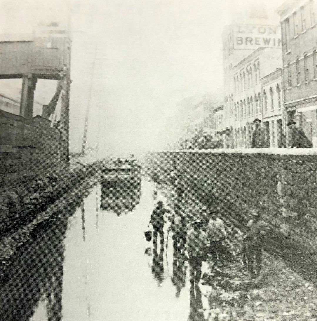 On Right
Photo from the Lee Family
