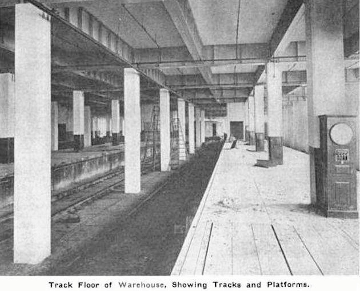 Interior - Track Floor
Photo from the Railroad Gazette v43 1907
